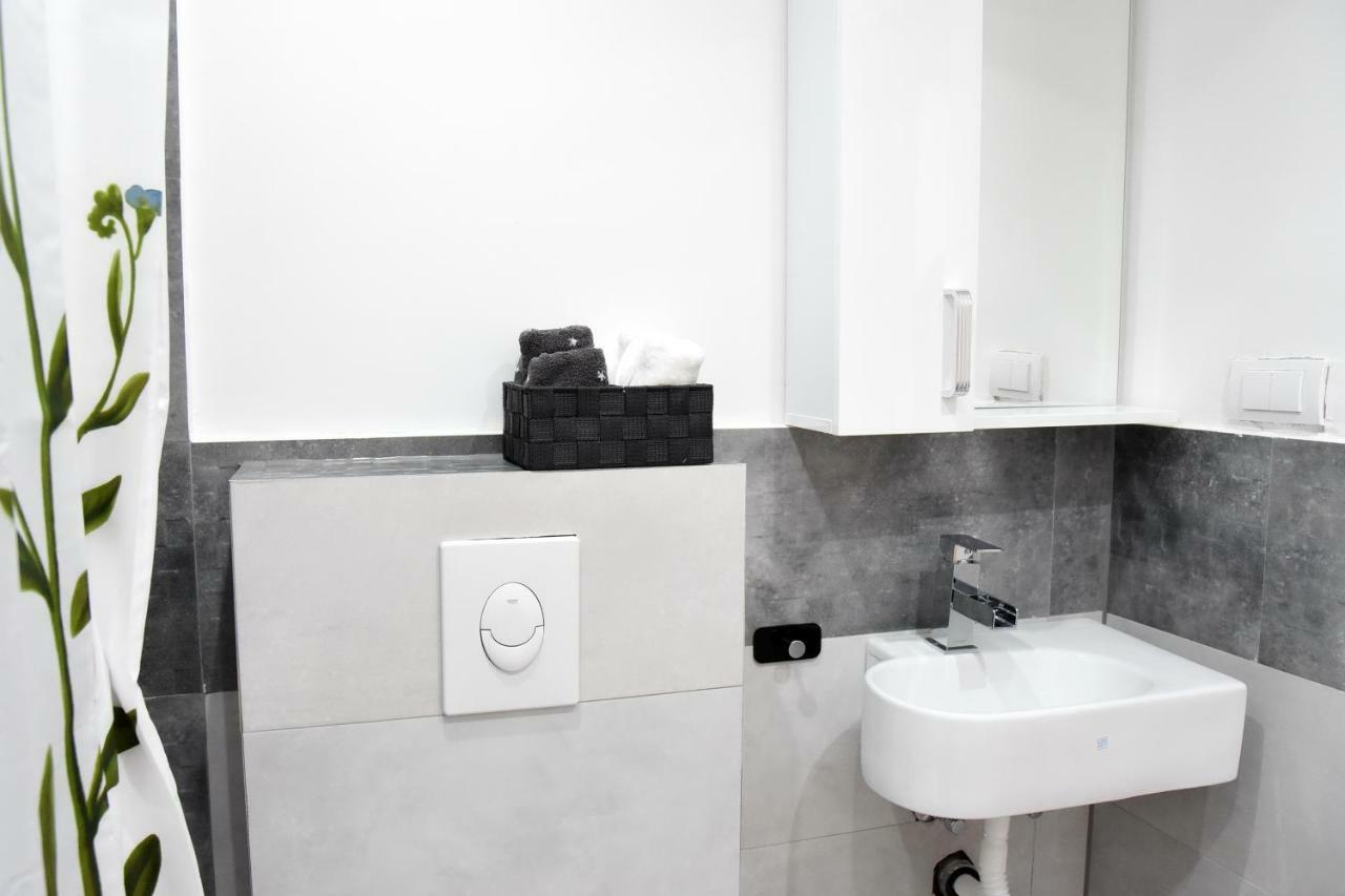 Lana & Ena Apartments كوتور المظهر الخارجي الصورة